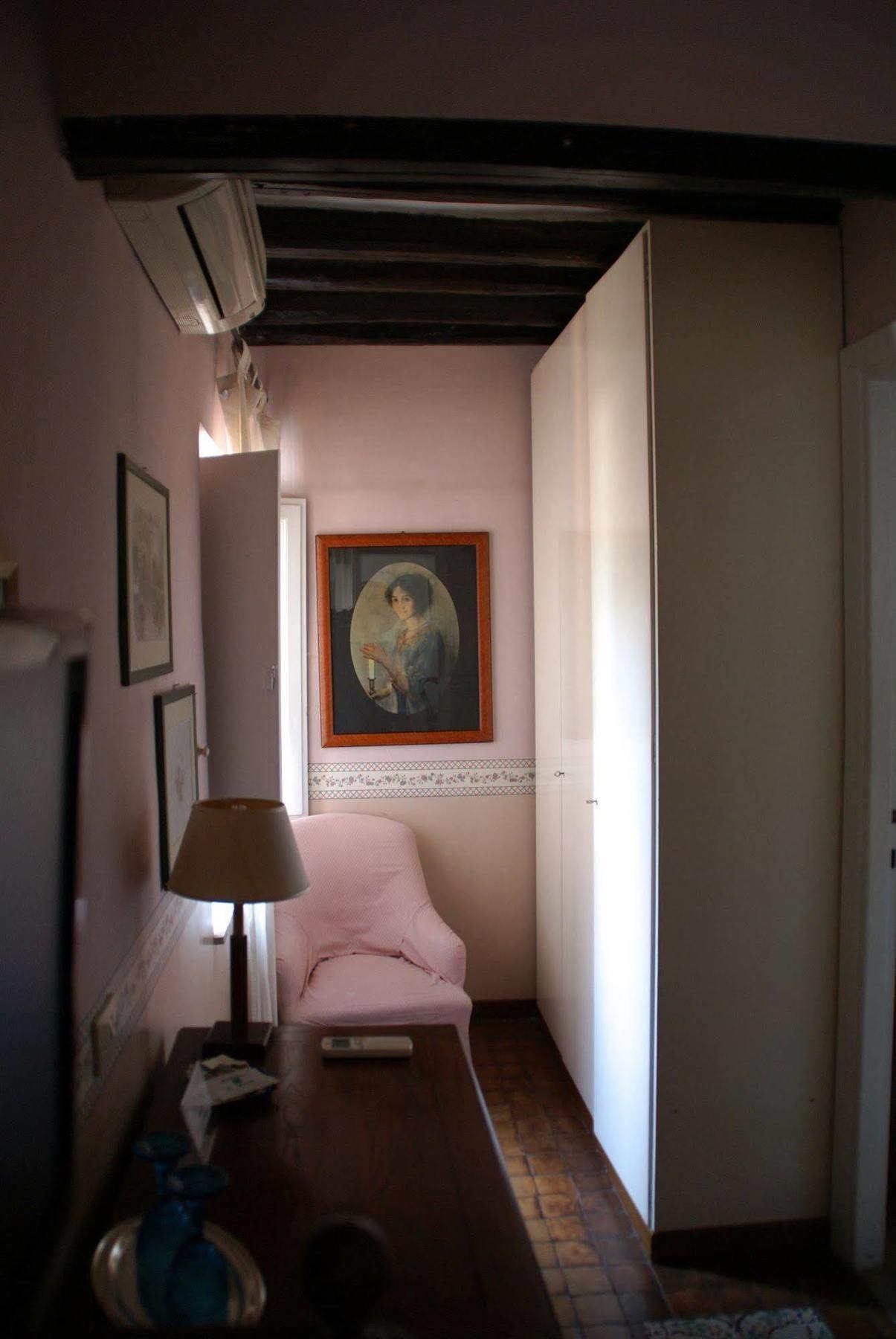 B&B Casa De Luca A Campo De Fiori Rome Exterior photo